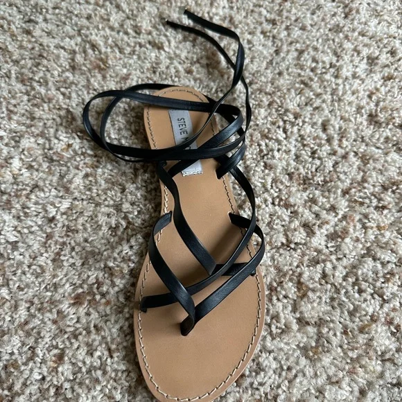 Steve Madden Keyes Leather Sandal - Black and Tan - Picture 3 of 6